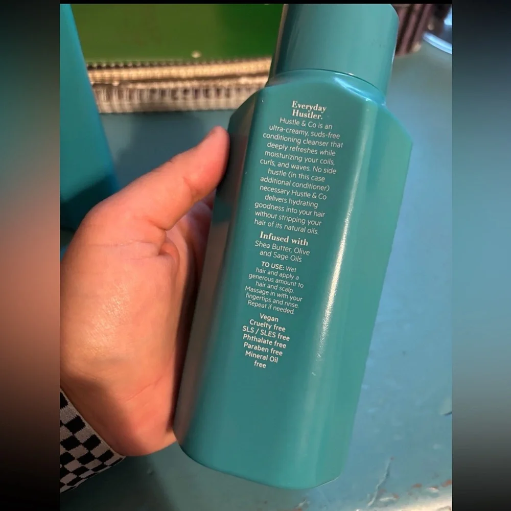 2 Bottles of Conditioner-TPH by Taraji - Picture 6 of 7